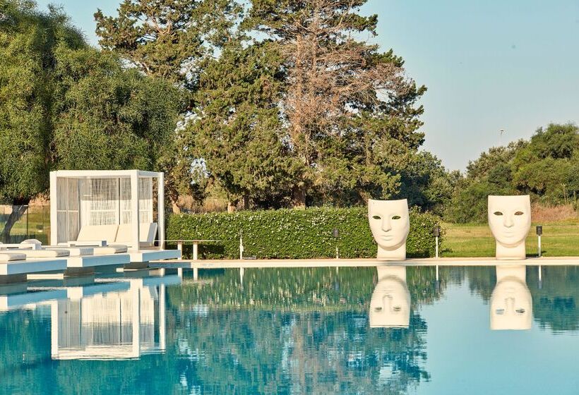 בית מלון כפרי So Nice Club Resort