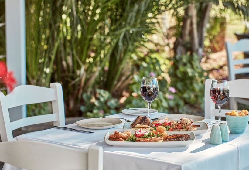 בית מלון כפרי So Nice Club Resort