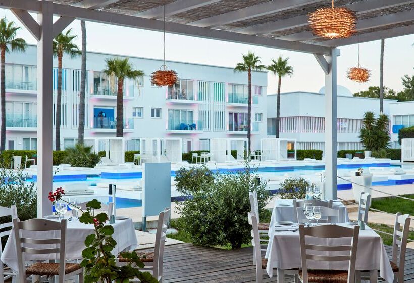 בית מלון כפרי So Nice Club Resort