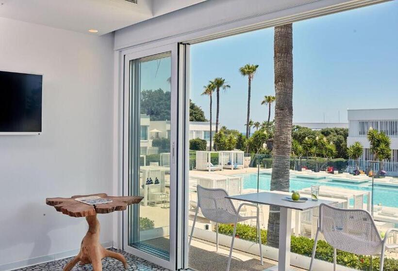 בית מלון כפרי So Nice Club Resort