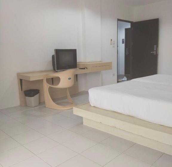 酒店 Urban Patong Residence