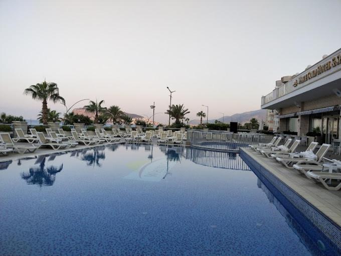 White Gold Hotel & Spa