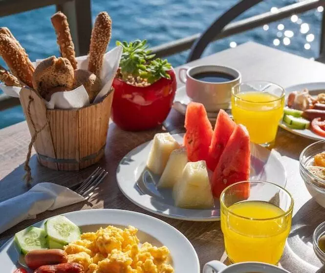 Отель Kitro Beach Hοtel