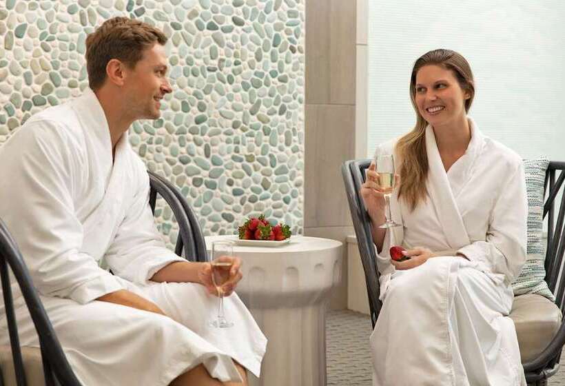 Royal Palms Apartment