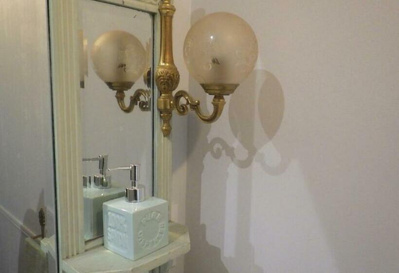 مبيت وإفطار Castel De La Comtesse