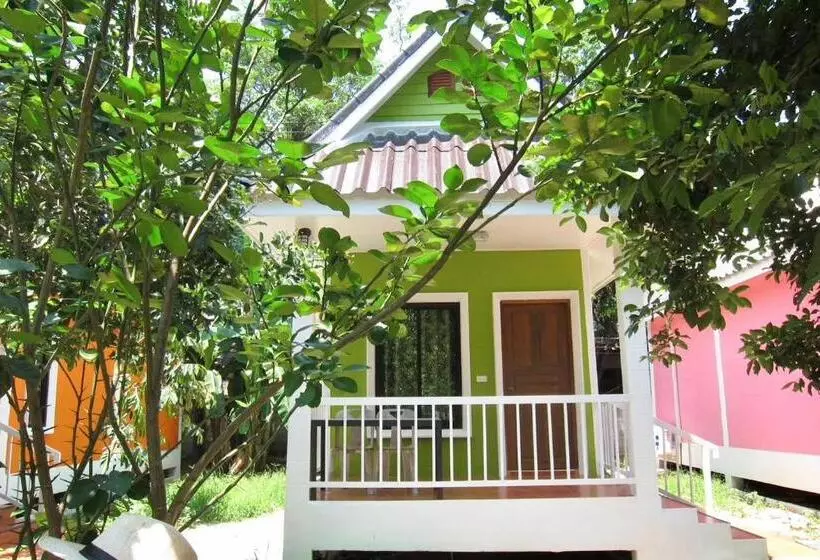 Thiw Tara Resort