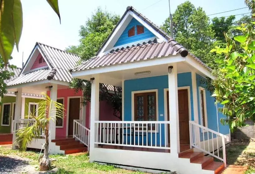 Thiw Tara Resort