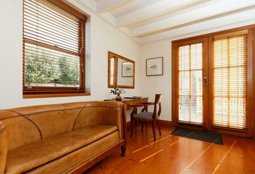 ホテル 54 On Bank