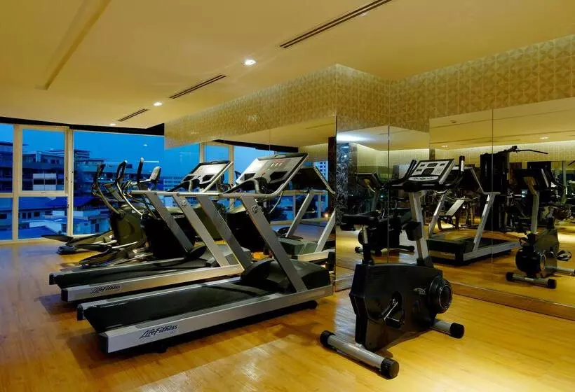 Centara Nova Hotel Pattaya