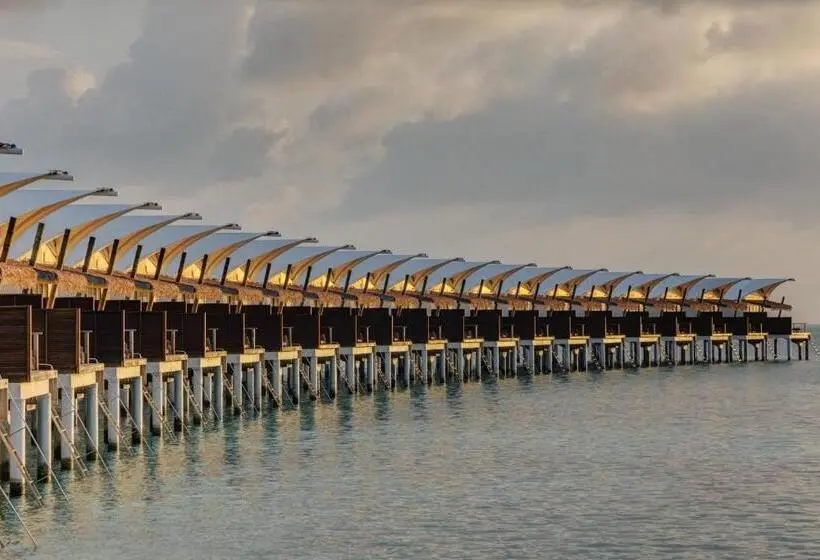 هتل Cinnamon Hakuraa Huraa Maldives  - All Inclusive - Adults Only