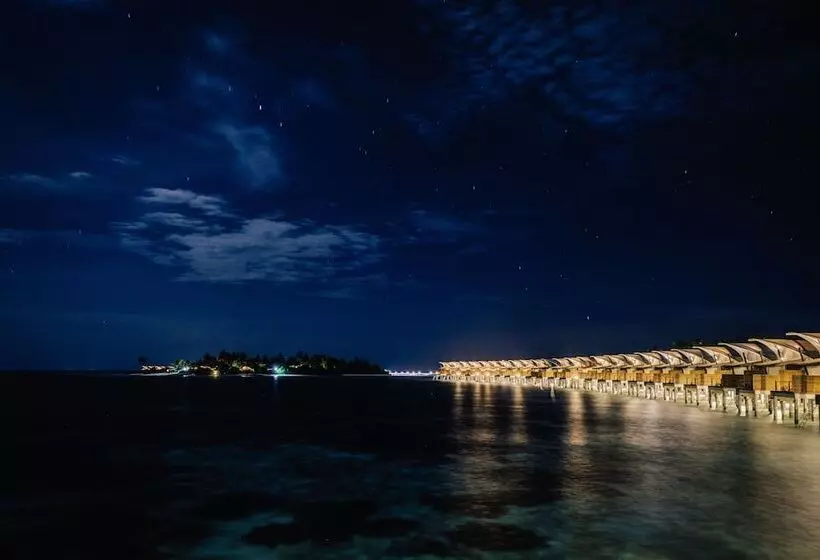 هتل Cinnamon Hakuraa Huraa Maldives All Inclusive