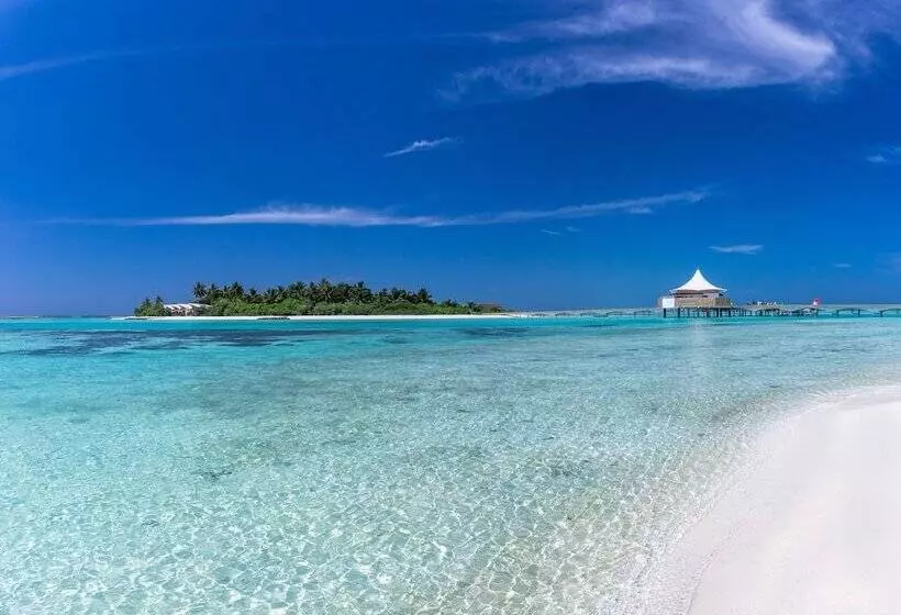 هتل Cinnamon Hakuraa Huraa Maldives All Inclusive