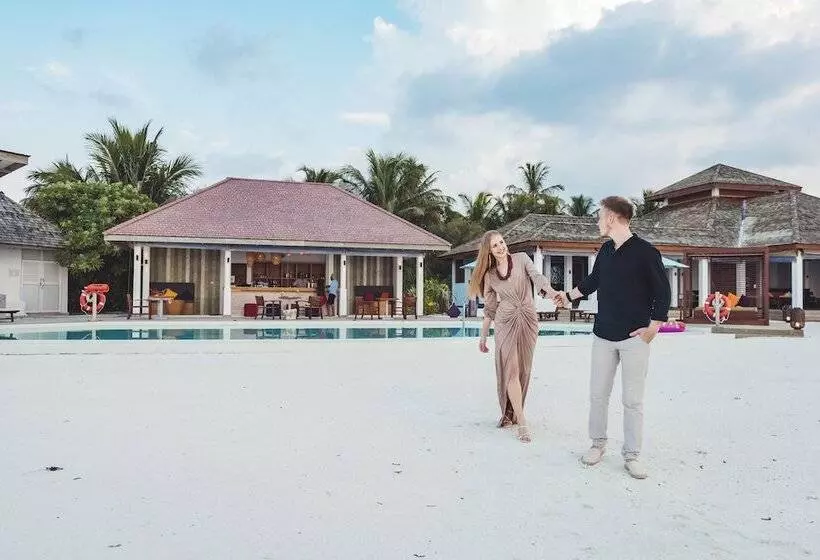 هتل Cinnamon Hakuraa Huraa Maldives All Inclusive