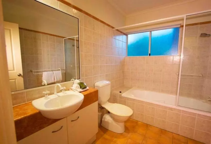 ホテル Coral Horizons   Beachfront Apartments