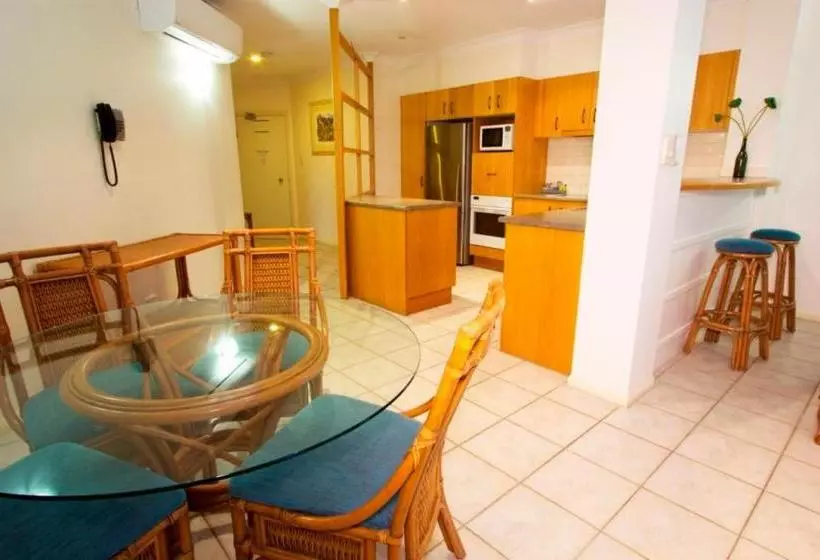 ホテル Coral Horizons   Beachfront Apartments