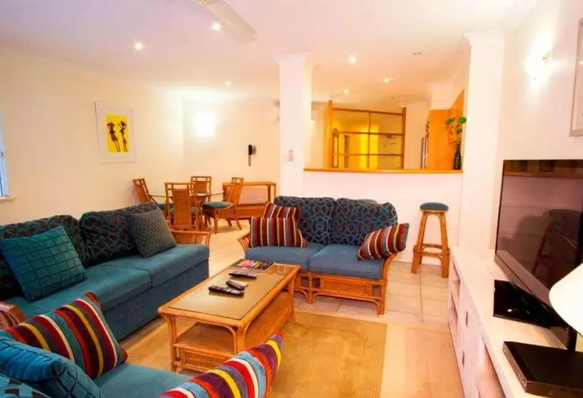 ホテル Coral Horizons   Beachfront Apartments