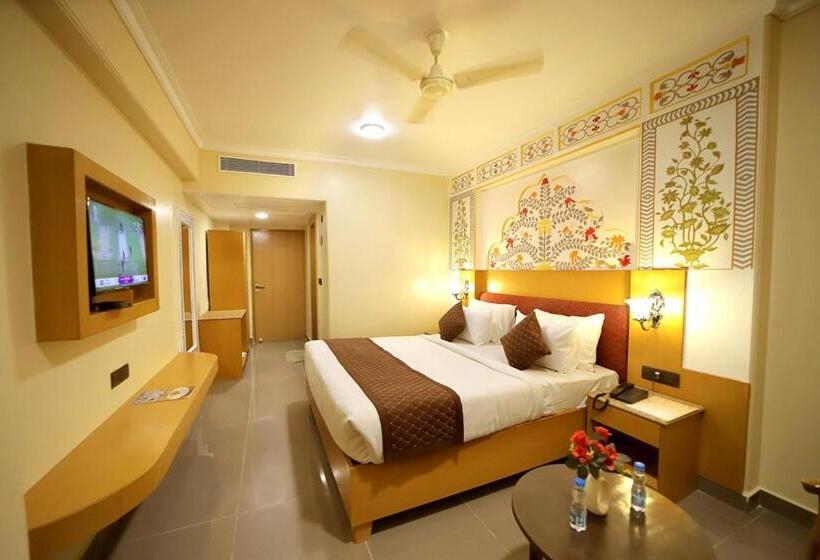 فندق Ganga Ratan