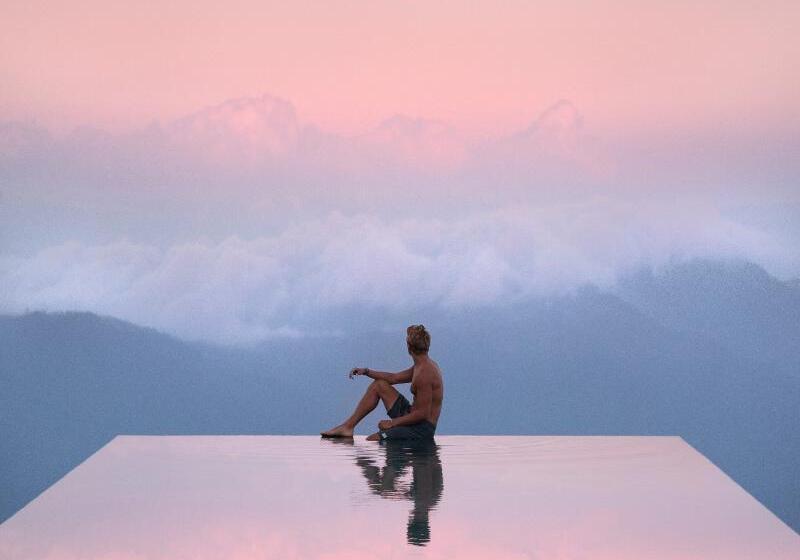 Hotel Munduk Moding Plantation