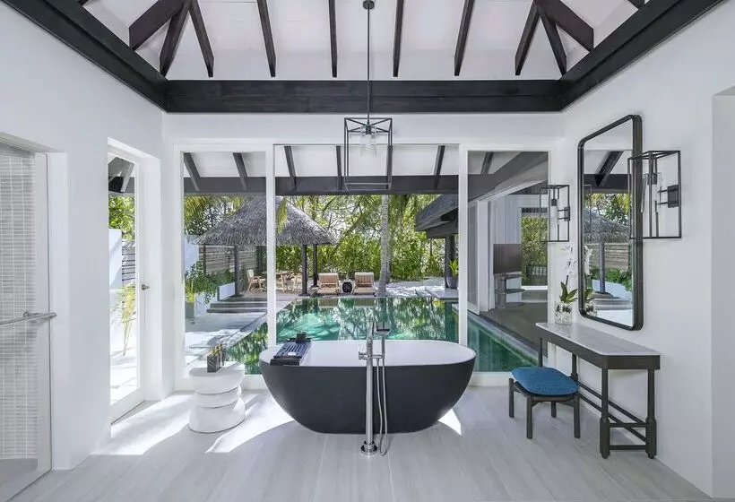 호텔 Naladhu Private Island Maldives