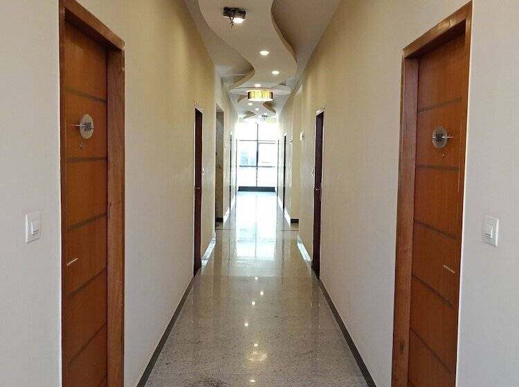 Hotel Sandesh Kingston