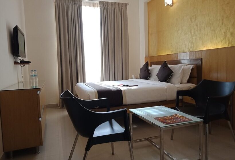 Hotel Sandesh Kingston