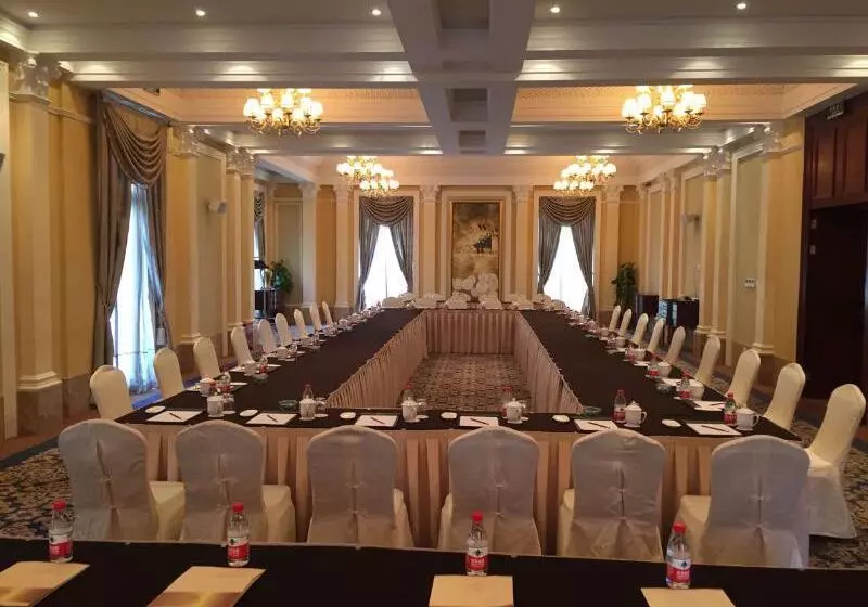 Otel Shanghai Fenyang Garden Boutique