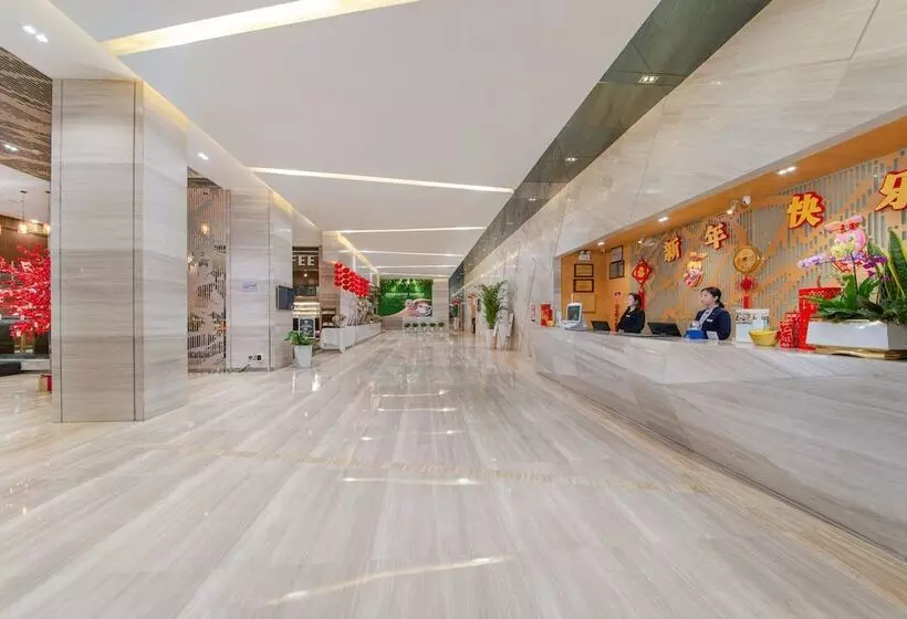 בית מלון כפרי Shenzhen Ramada Plaza, North Railway Station