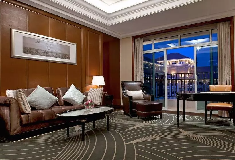 Отель Sheraton Changzhou Wujin