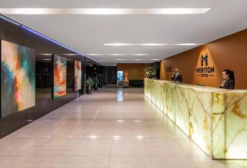 Meriton Suites Campbell Street, Sydney