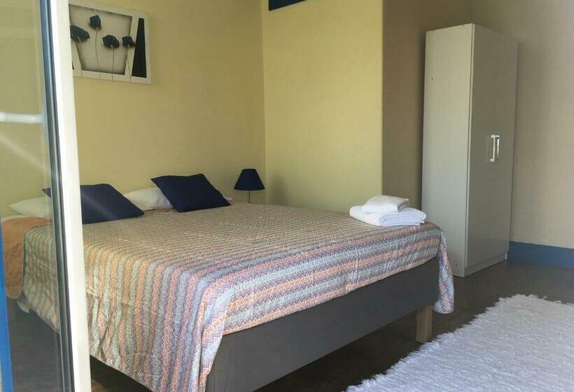 فندق صغير Aveiro Train Guesthouse