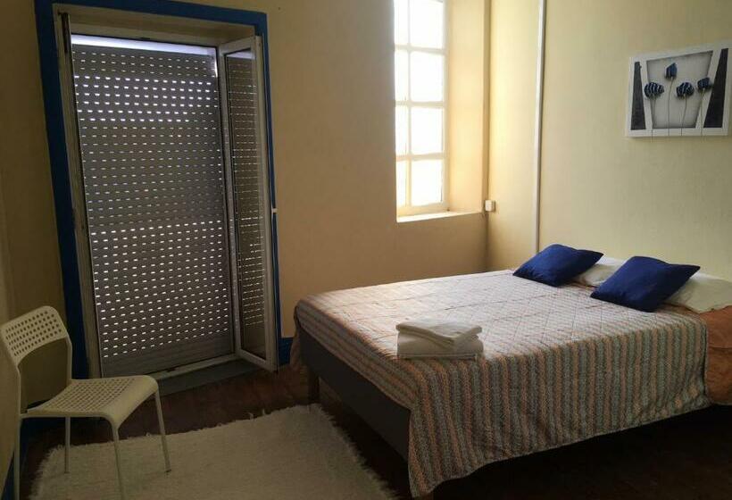 فندق صغير Aveiro Train Guesthouse