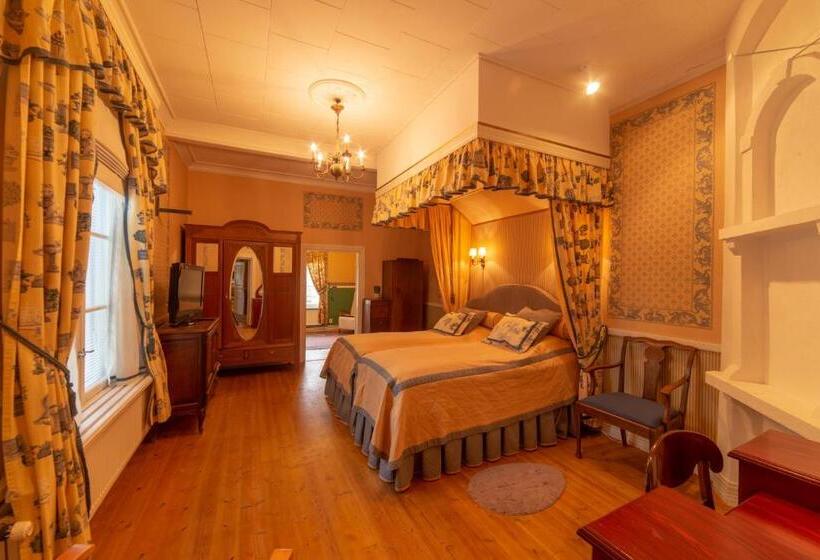 הוסטל Wanha Kartano