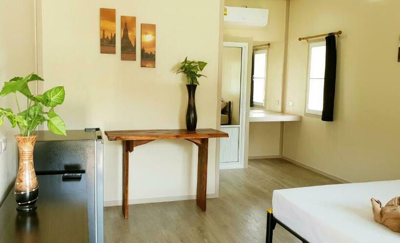 Szálloda Jungle View Resort