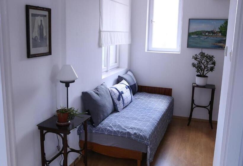 بنسيون Sára Vendégház