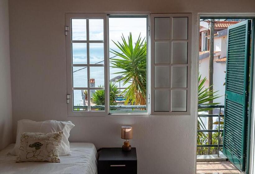 تختخواب و صبحانه Cecília S House