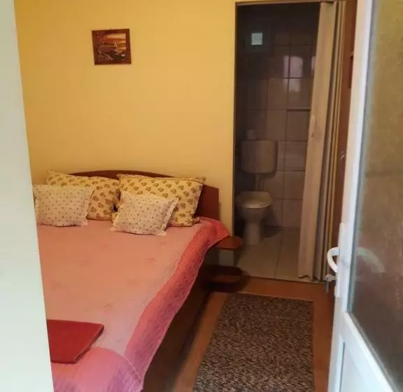 Aamiaismajoitus (B&B) Margit Kulcsosház