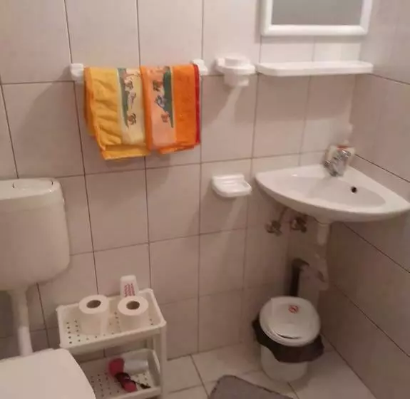 Aamiaismajoitus (B&B) Margit Kulcsosház