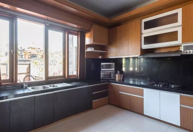 ペンション Villa Melasti Wardana