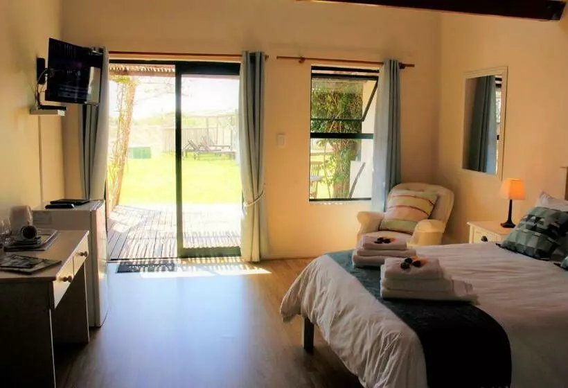 تختخواب و صبحانه Tortoise Trail Lodge