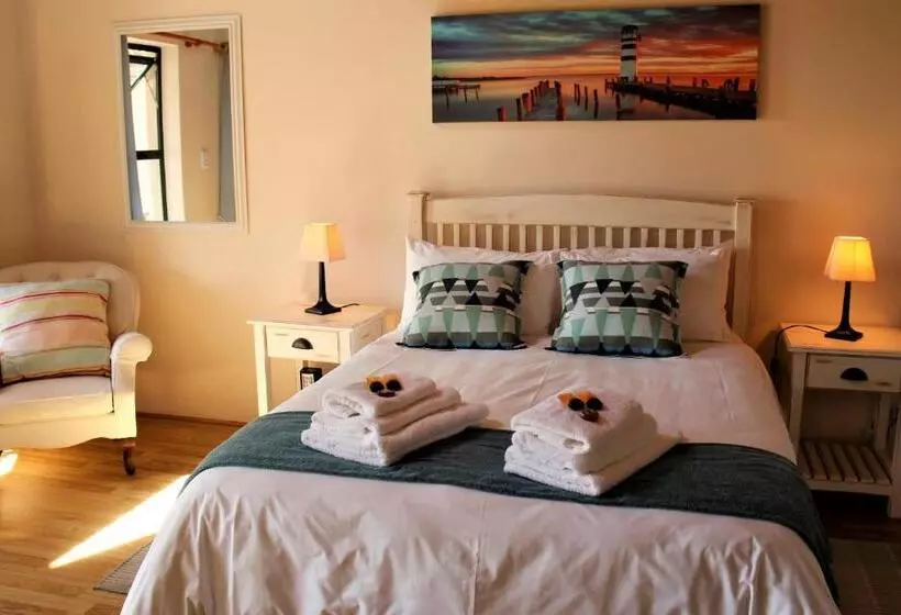 تختخواب و صبحانه Tortoise Trail Lodge