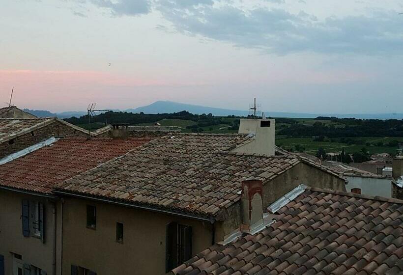 بنسيون Les Volets Rouges   Glace Du Pape