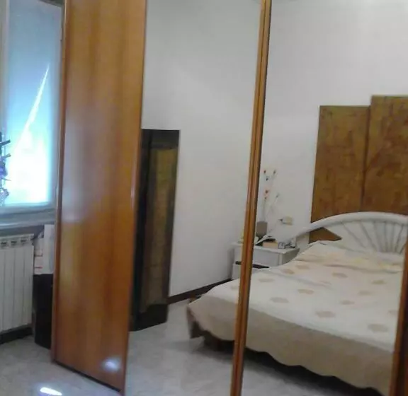 پانسیون Central Art House