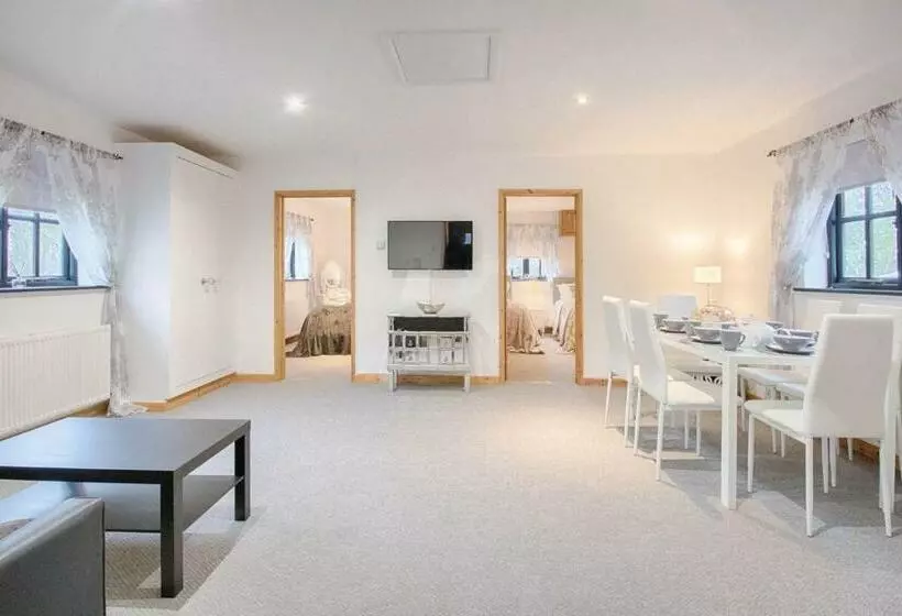 Majatalo Highgate Annexe