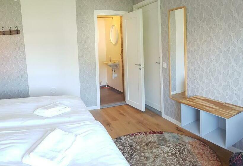 بنسيون Mittes Rum