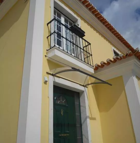 Aamiaismajoitus (B&B) Galo Preto   Sintra Guesthouse