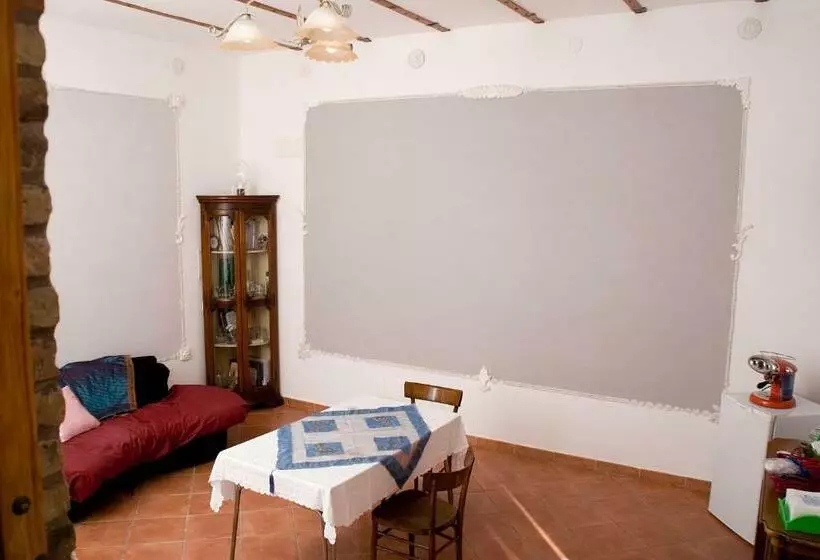 Aamiaismajoitus (B&B) La Luna Nel Pozzo