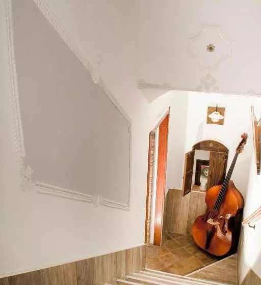 Aamiaismajoitus (B&B) La Luna Nel Pozzo