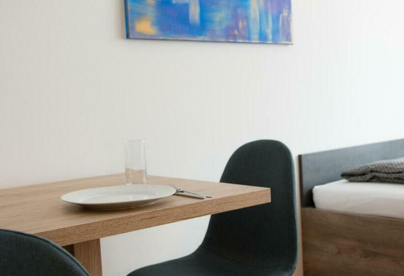 Отель Haus An Der Krems