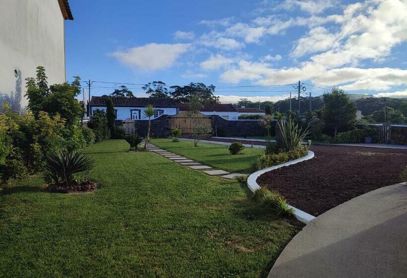 پانسیون Basalto Negro Al