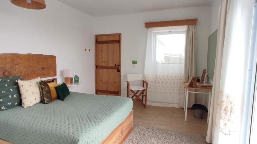 پانسیون Basalto Negro Al